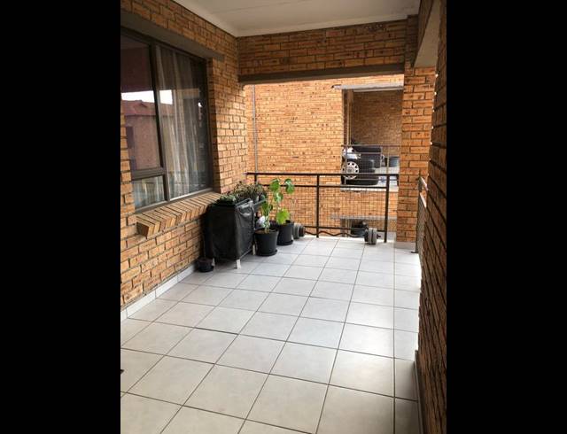 1 BEDROOM APARTMENT FOR SALE IN KLIPPOORTJE